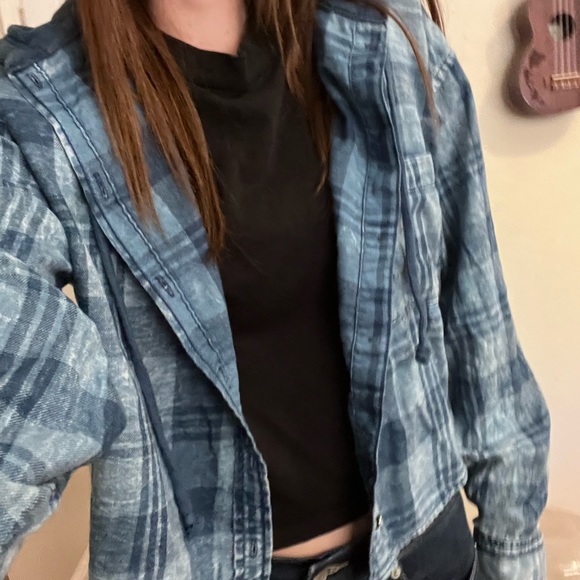 American Eagle Small Flannel - Picture 3 of 5